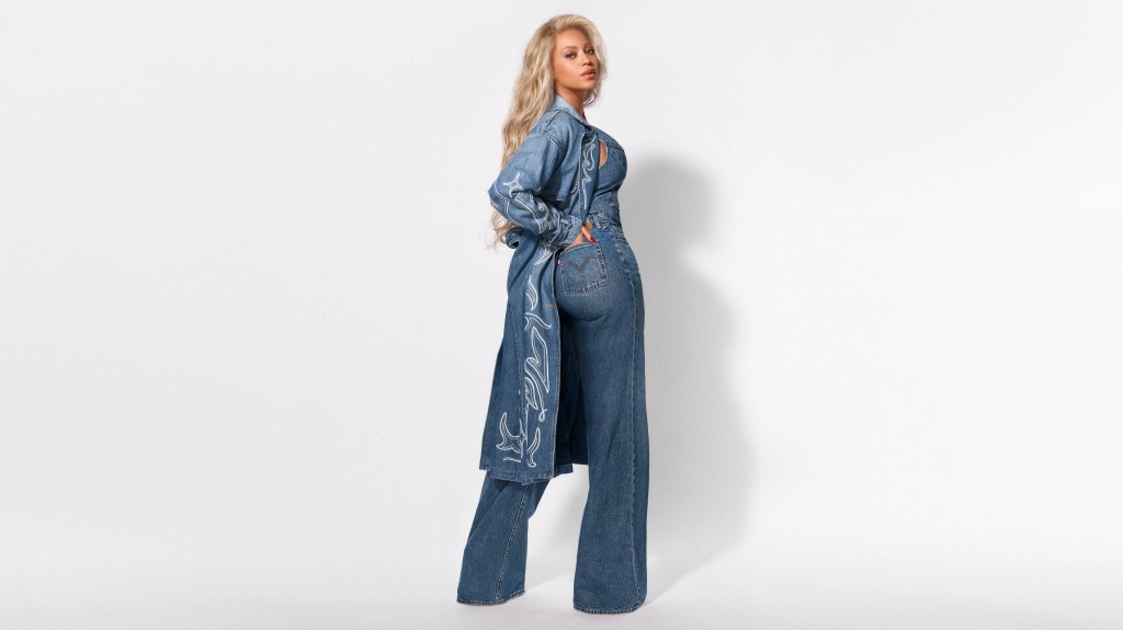 Levi’s Chapter 2 Of The Reiimagine Campaign “Pool Hall” Featuring&nbsp;Beyoncé