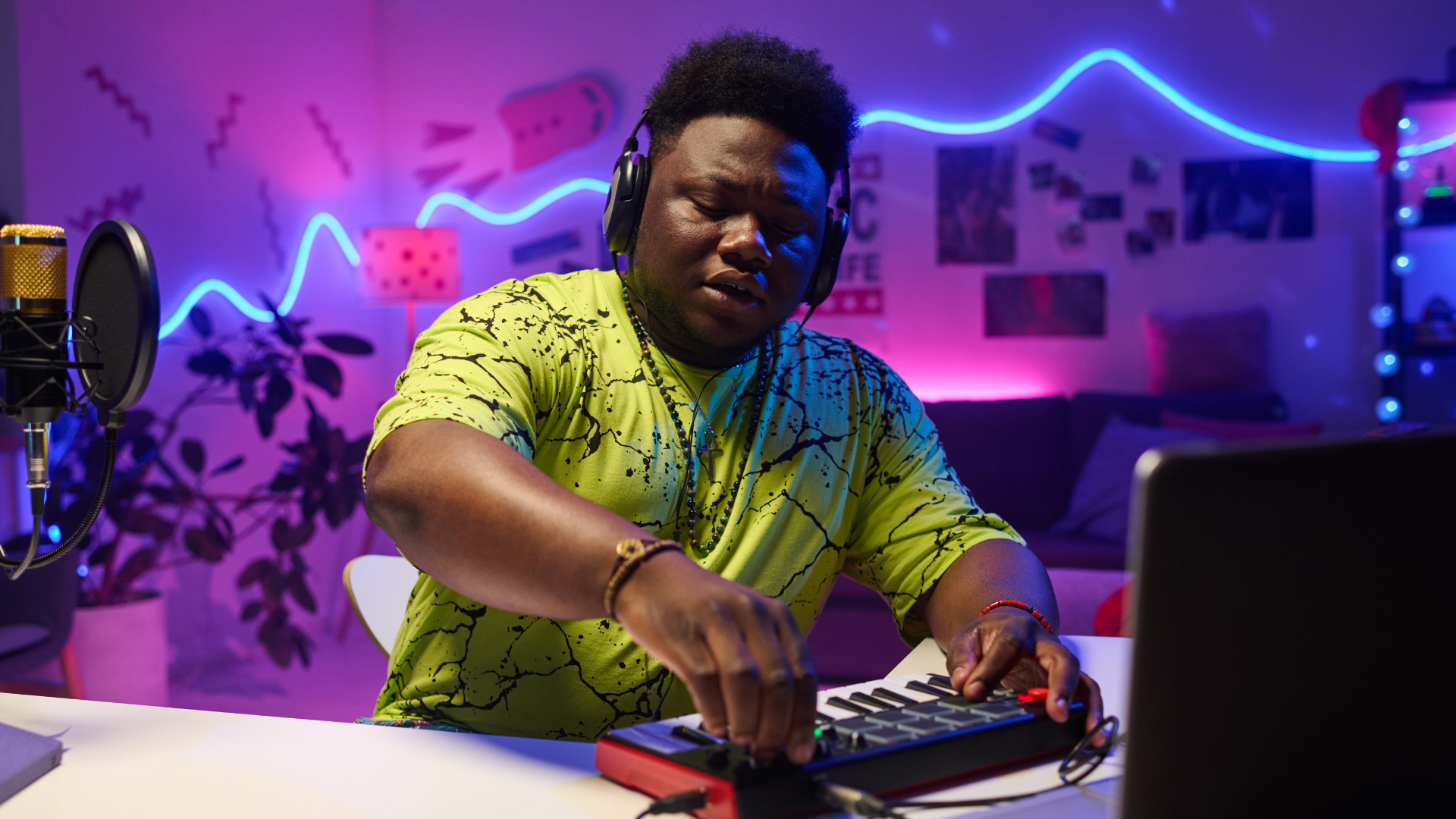 [GUIDE] Why Management And Artist Discipline Is Key For Genre Success
